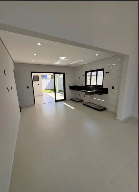 Casa com 3 quartos à venda, 300m2 em Itupeva - SP - imagem 2 Foto 2 de Casa com 3 quartos à venda, 300m2 em Itupeva - SP