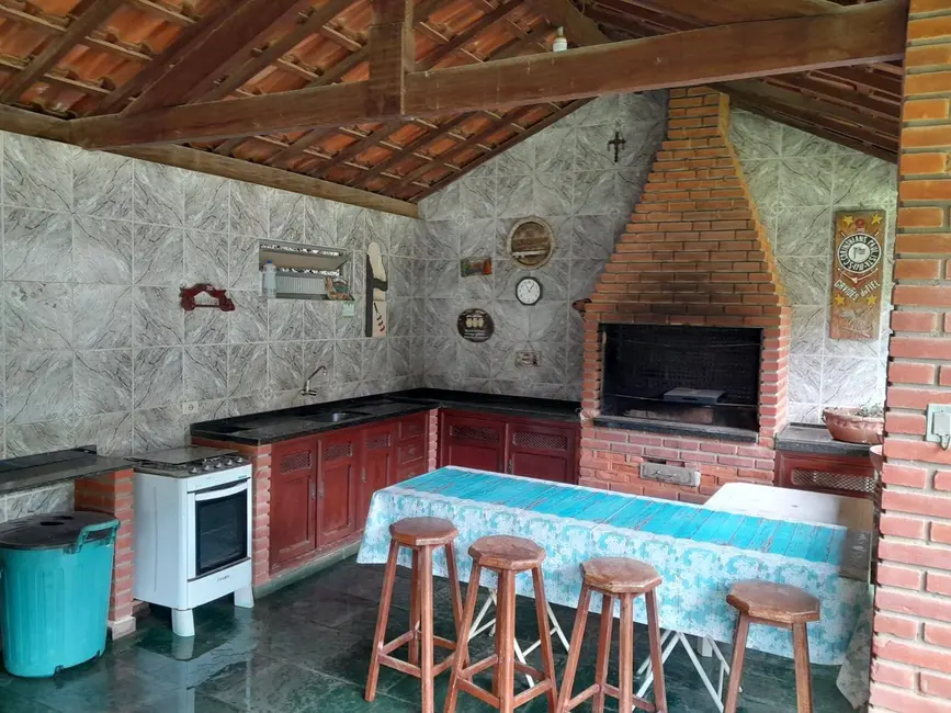 Chácara com 2 quartos à venda, 2700m2 em Jarinu - SP - imagem 9 Foto 9 de Chácara com 2 quartos à venda, 2700m2 em Jarinu - SP