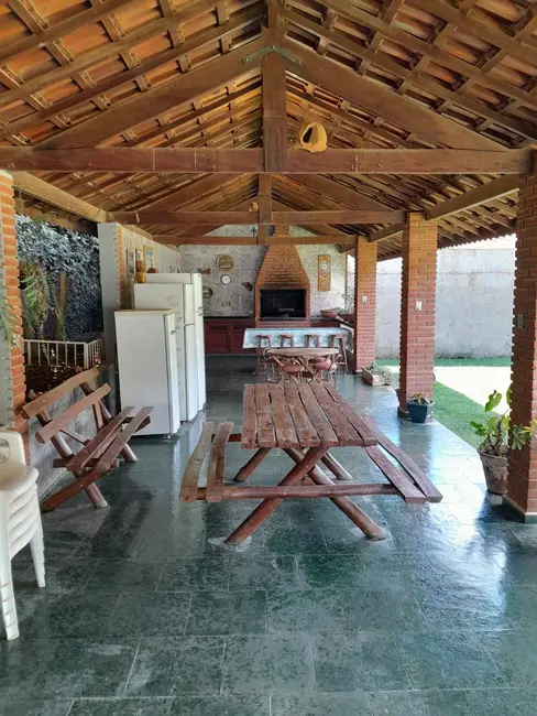 Chácara com 2 quartos à venda, 2700m2 em Jarinu - SP - imagem 4 Foto 4 de Chácara com 2 quartos à venda, 2700m2 em Jarinu - SP