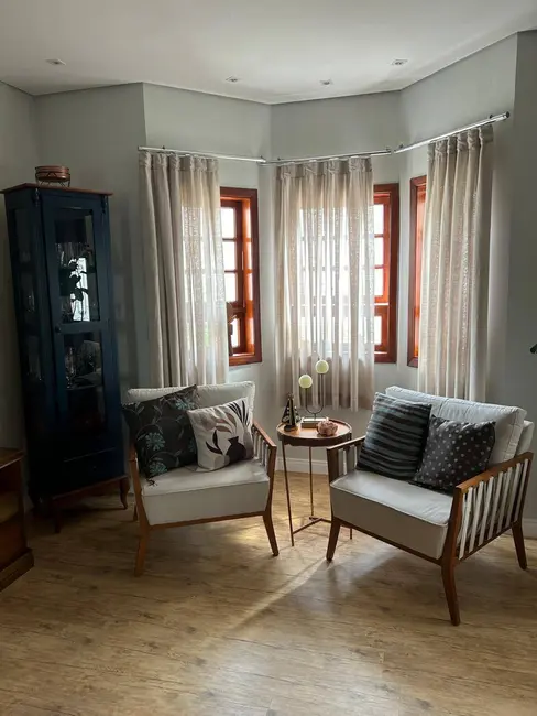 Casa com 3 quartos à venda, 1000m2 em Loteamento Vale Azul I, Jundiai - SP - imagem 4 Foto 4 de Casa com 3 quartos à venda, 1000m2 em Loteamento Vale Azul I, Jundiai - SP