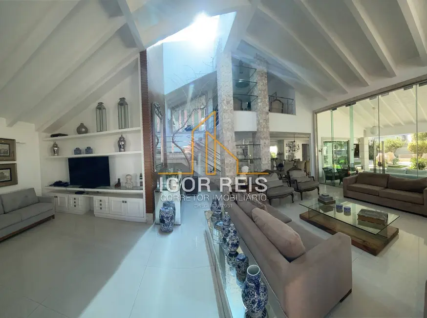 Casa com 5 quartos à venda, 880m2 em Campos Dos Goytacazes - RJ - imagem 4 Foto 4 de Casa com 5 quartos à venda, 880m2 em Campos Dos Goytacazes - RJ