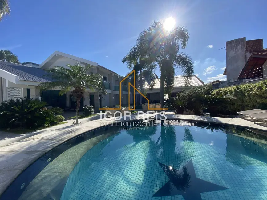 Casa com 5 quartos à venda, 880m2 em Campos Dos Goytacazes - RJ - imagem 3 Foto 3 de Casa com 5 quartos à venda, 880m2 em Campos Dos Goytacazes - RJ