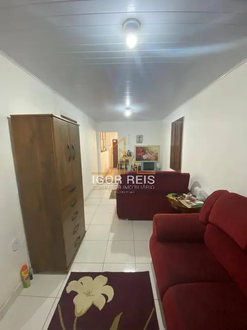 Casa com 2 quartos à venda em Parque Santo Antônio, Campos Dos Goytacazes - RJ - imagem 3 Foto 3 de Casa com 2 quartos à venda em Parque Santo Antônio, Campos Dos Goytacazes - RJ