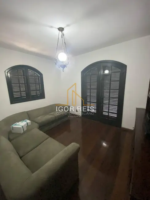 Casa com 5 quartos à venda em Centro, Campos Dos Goytacazes - RJ - imagem 5 Foto 5 de Casa com 5 quartos à venda em Centro, Campos Dos Goytacazes - RJ