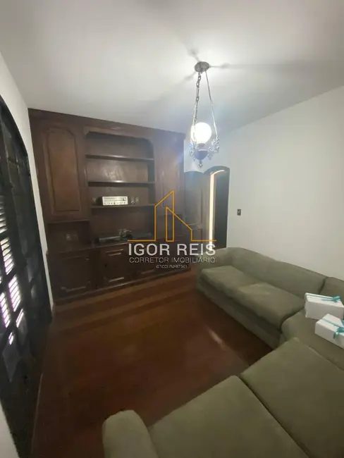 Casa com 5 quartos à venda em Centro, Campos Dos Goytacazes - RJ - imagem 6 Foto 6 de Casa com 5 quartos à venda em Centro, Campos Dos Goytacazes - RJ