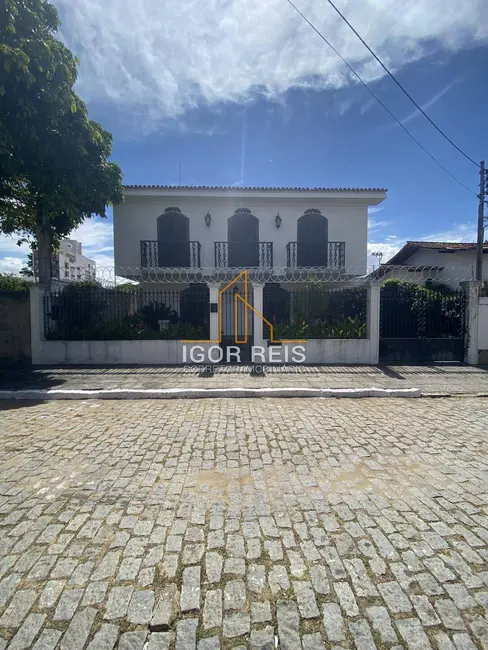 Foto 2 de Casa com 5 quartos à venda em Centro, Campos Dos Goytacazes - RJ