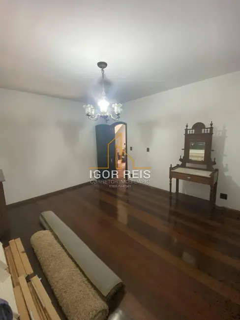 Casa com 5 quartos à venda em Centro, Campos Dos Goytacazes - RJ - imagem 4 Foto 4 de Casa com 5 quartos à venda em Centro, Campos Dos Goytacazes - RJ