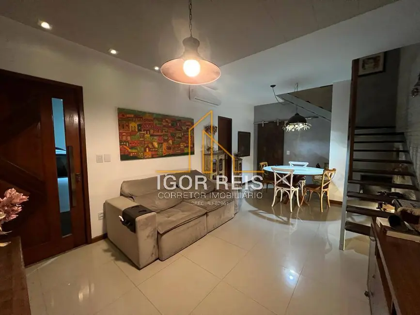 Foto 4 de Casa com 3 quartos à venda, 180m2 em Parque Turf Club, Campos Dos Goytacazes - RJ