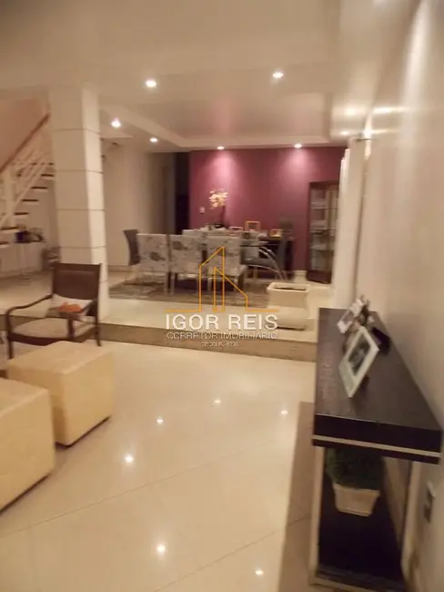 Casa com 3 quartos à venda, 432m2 em Parque Jóquei Club, Campos Dos Goytacazes - RJ - imagem 1 Foto 1 de Casa com 3 quartos à venda, 432m2 em Parque Jóquei Club, Campos Dos Goytacazes - RJ