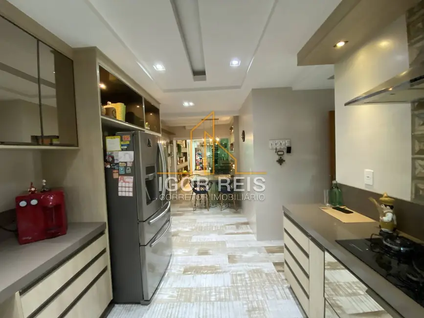 Casa de Condomínio com 4 quartos à venda, 600m2 em Parque Rodoviário, Campos Dos Goytacazes - RJ - imagem 7 Foto 7 de Casa de Condomínio com 4 quartos à venda, 600m2 em Parque Rodoviário, Campos Dos Goytacazes - RJ