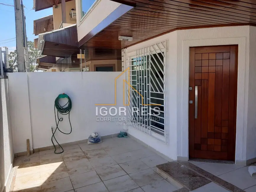 Casa com 3 quartos à venda em Alphaville, Campos Dos Goytacazes - RJ - imagem 2 Foto 2 de Casa com 3 quartos à venda em Alphaville, Campos Dos Goytacazes - RJ