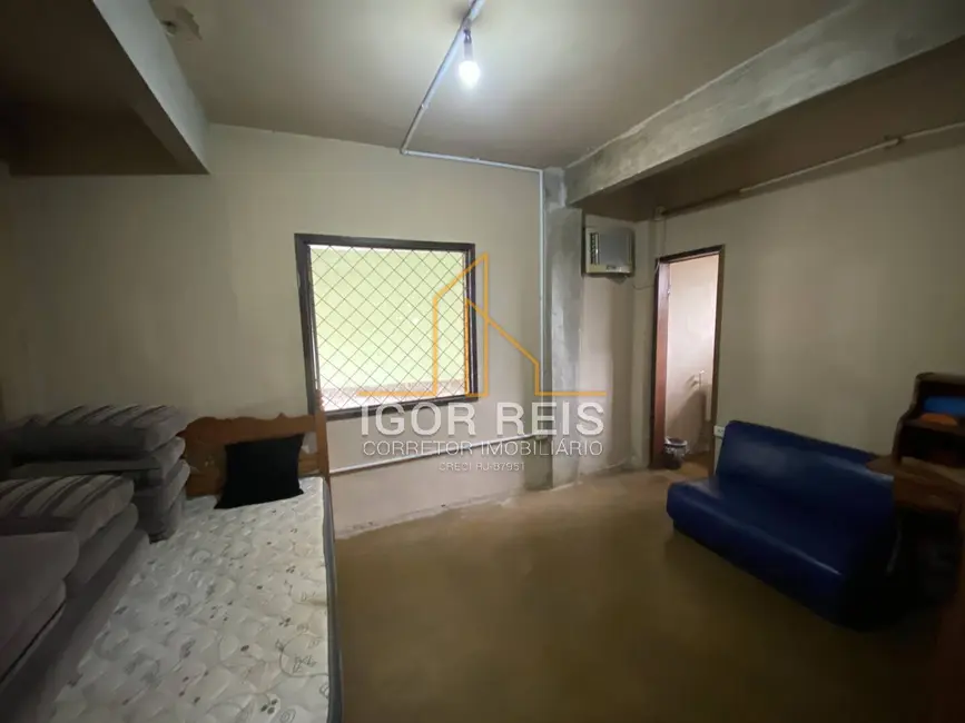 Casa com 5 quartos à venda em Parque Turf Club, Campos Dos Goytacazes - RJ - imagem 7 Foto 7 de Casa com 5 quartos à venda em Parque Turf Club, Campos Dos Goytacazes - RJ