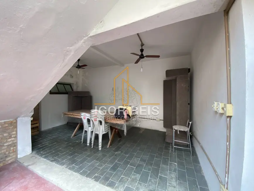 Casa com 5 quartos à venda em Parque Turf Club, Campos Dos Goytacazes - RJ - imagem 9 Foto 9 de Casa com 5 quartos à venda em Parque Turf Club, Campos Dos Goytacazes - RJ