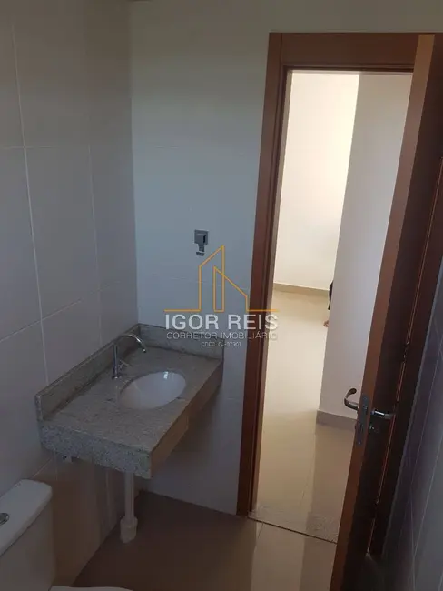 Foto 5 de Apartamento com 2 quartos à venda em Parque Novo Jockey, Campos Dos Goytacazes - RJ