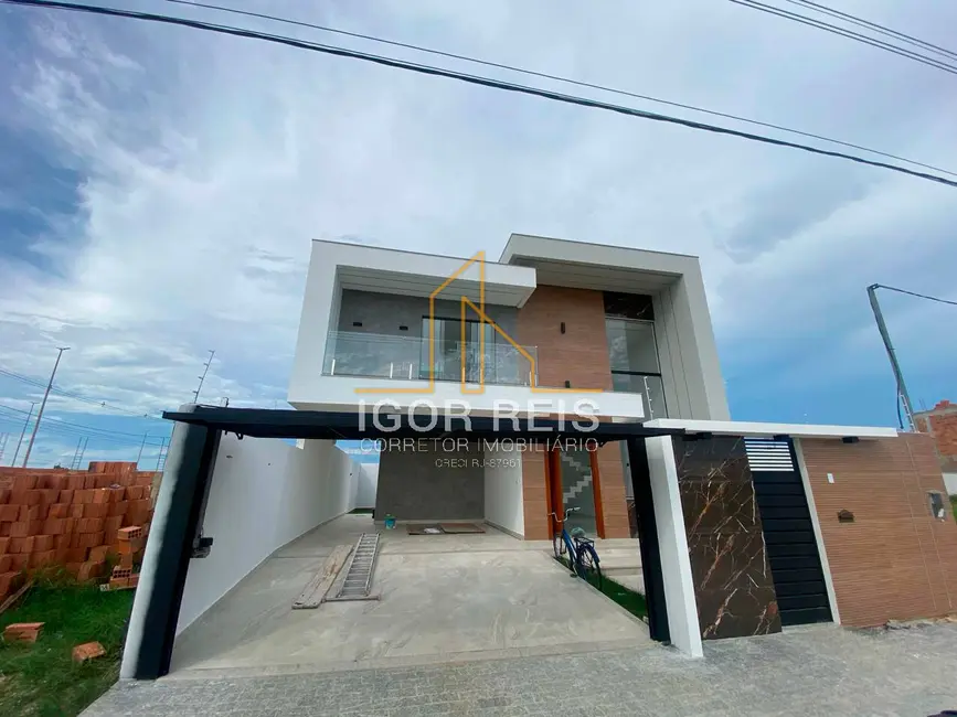 Casa com 3 quartos à venda em Campos Dos Goytacazes - RJ - imagem 1 Foto 1 de Casa com 3 quartos à venda em Campos Dos Goytacazes - RJ