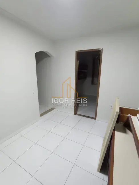 Foto 8 de Casa com 6 quartos à venda, 360m2 em Parque Aurora, Campos Dos Goytacazes - RJ