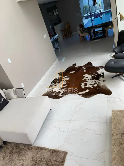 Foto 7 de Casa de Condomínio com 4 quartos à venda e para alugar, 450m2 em Parque Rodoviário, Campos Dos Goytacazes - RJ