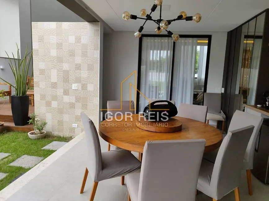 Foto 3 de Casa de Condomínio com 5 quartos à venda em Parque Califórnia, Campos Dos Goytacazes - RJ