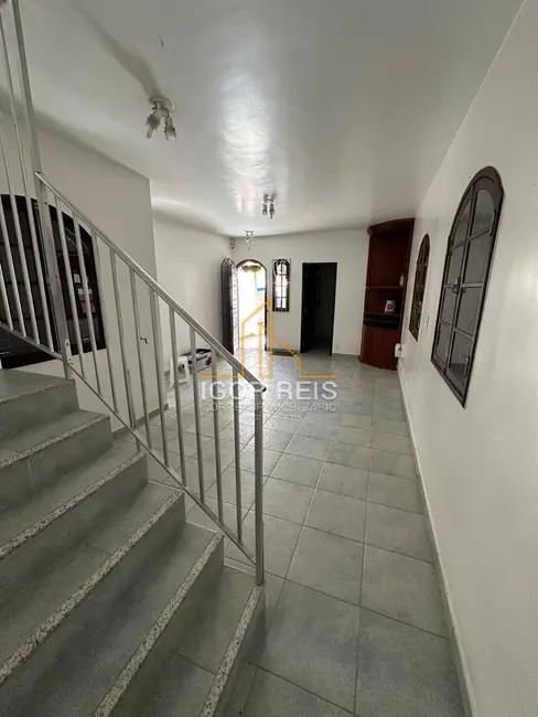 Casa com 3 quartos à venda, 180m2 em Parque São Caetano, Campos Dos Goytacazes - RJ - imagem 4 Foto 4 de Casa com 3 quartos à venda, 180m2 em Parque São Caetano, Campos Dos Goytacazes - RJ