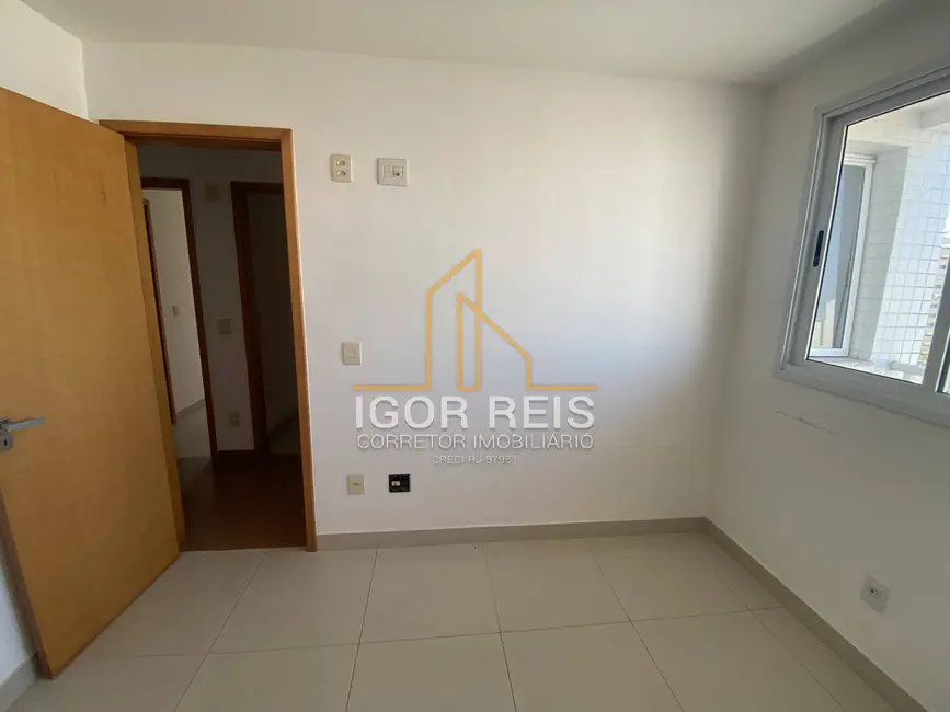 Foto 8 de Apartamento com 3 quartos à venda, 180m2 em Campos Dos Goytacazes - RJ