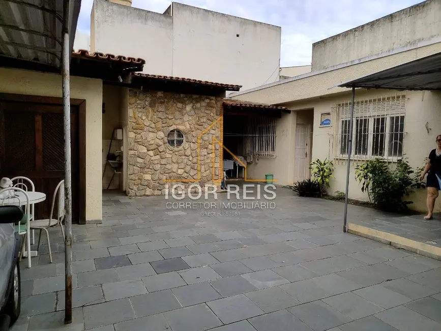 Casa com 5 quartos à venda, 445m2 em Centro, Campos Dos Goytacazes - RJ - imagem 4 Foto 4 de Casa com 5 quartos à venda, 445m2 em Centro, Campos Dos Goytacazes - RJ