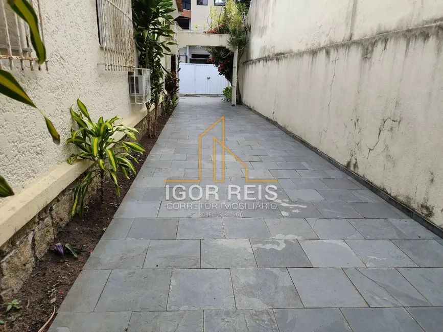 Casa com 5 quartos à venda, 445m2 em Centro, Campos Dos Goytacazes - RJ - imagem 6 Foto 6 de Casa com 5 quartos à venda, 445m2 em Centro, Campos Dos Goytacazes - RJ