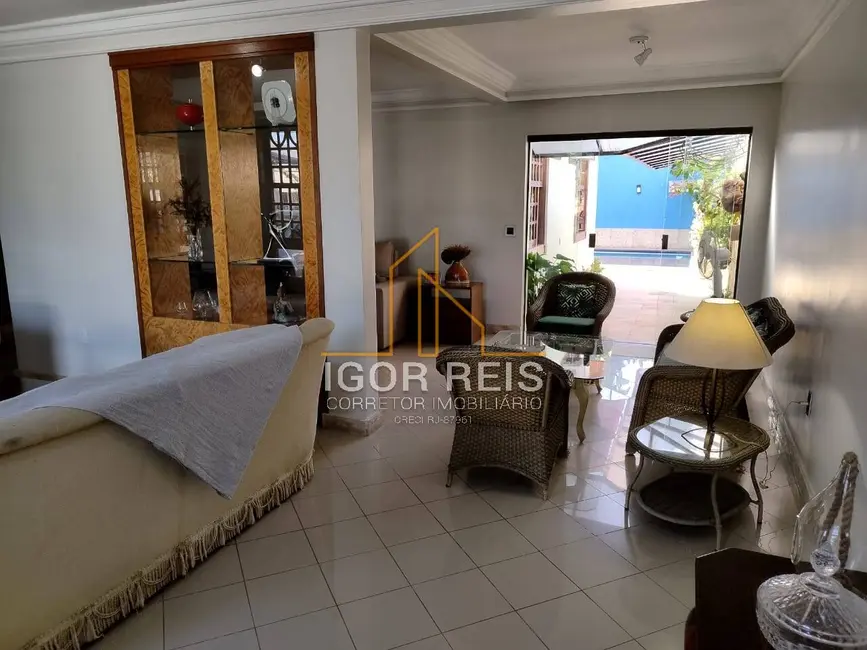 Foto 1 de Casa de Condomínio com 3 quartos à venda em Campos Dos Goytacazes - RJ