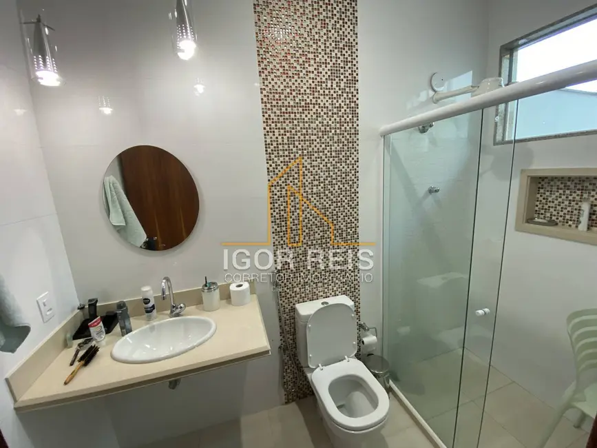 Casa com 3 quartos à venda, 260m2 em Parque Turf Club, Campos Dos Goytacazes - RJ - imagem 7 Foto 7 de Casa com 3 quartos à venda, 260m2 em Parque Turf Club, Campos Dos Goytacazes - RJ