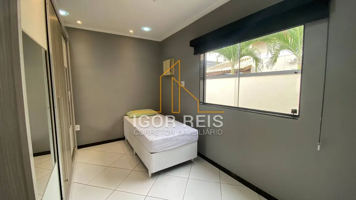 Foto 9 de Casa de Condomínio com 3 quartos à venda e para alugar, 300m2 em Parque Pecuária, Campos Dos Goytacazes - RJ
