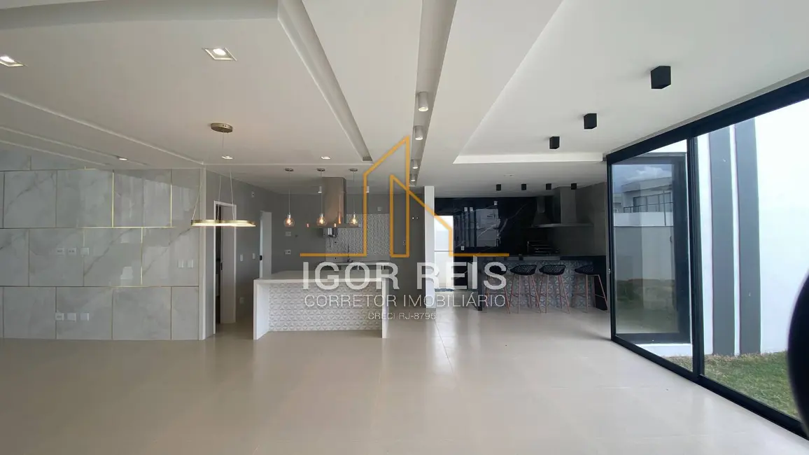 Foto 5 de Casa de Condomínio com 4 quartos à venda, 400m2 em Parque Rodoviário, Campos Dos Goytacazes - RJ