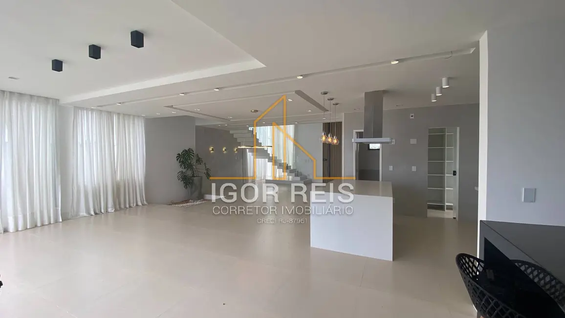 Foto 4 de Casa de Condomínio com 4 quartos à venda, 400m2 em Parque Rodoviário, Campos Dos Goytacazes - RJ