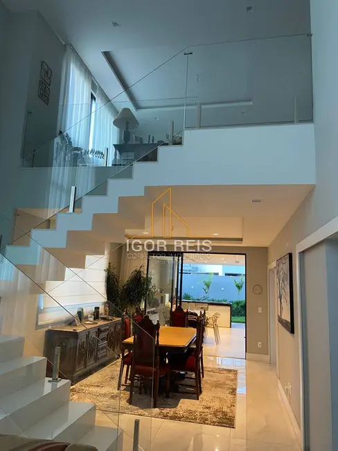 Casa de Condomínio com 4 quartos para alugar, 400m2 em Parque Rodoviário, Campos Dos Goytacazes - RJ - imagem 3 Foto 3 de Casa de Condomínio com 4 quartos para alugar, 400m2 em Parque Rodoviário, Campos Dos Goytacazes - RJ