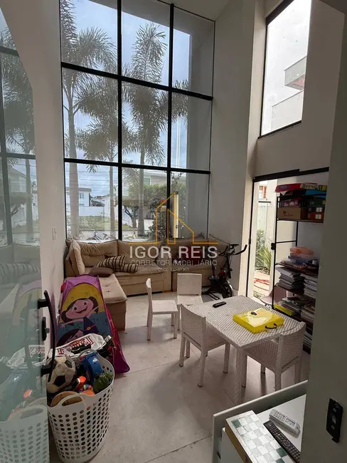 Casa de Condomínio com 4 quartos para alugar em Parque Rodoviário, Campos Dos Goytacazes - RJ - imagem 3 Foto 3 de Casa de Condomínio com 4 quartos para alugar em Parque Rodoviário, Campos Dos Goytacazes - RJ