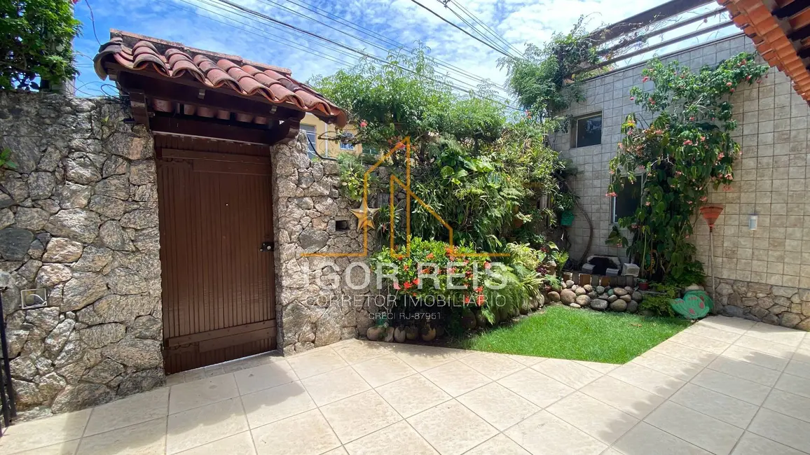 Foto 4 de Casa com 5 quartos à venda em Camboinhas, Niteroi - RJ