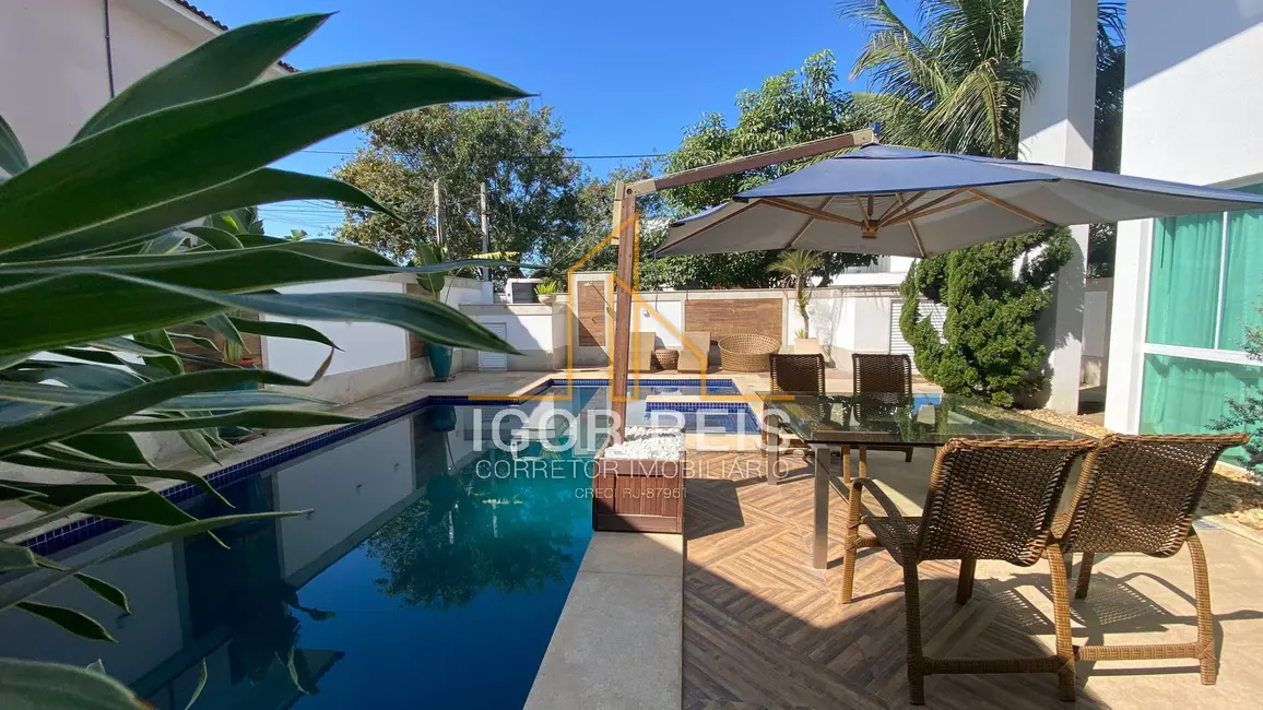 Foto 1 de Casa de Condomínio com 4 quartos à venda, 600m2 em Parque Rodoviário, Campos Dos Goytacazes - RJ