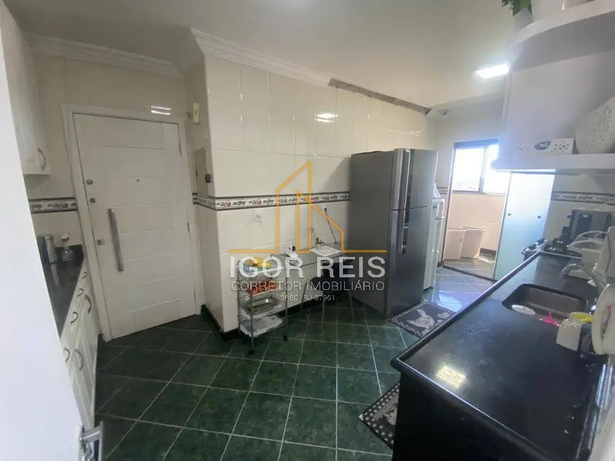 Foto 9 de Apartamento com 3 quartos à venda, 135m2 em Centro, Campos Dos Goytacazes - RJ