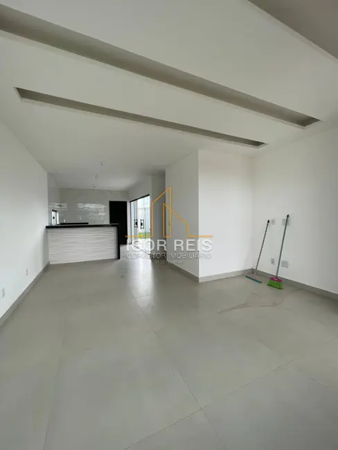 Foto 6 de Casa de Condomínio com 3 quartos à venda, 180m2 em Campos Dos Goytacazes - RJ