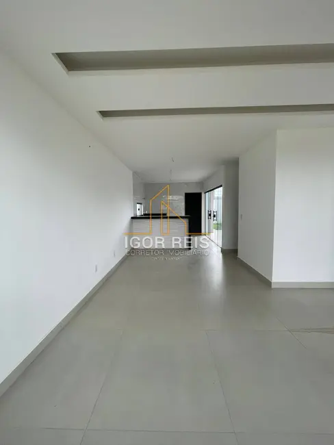 Foto 4 de Casa de Condomínio com 3 quartos à venda, 180m2 em Campos Dos Goytacazes - RJ