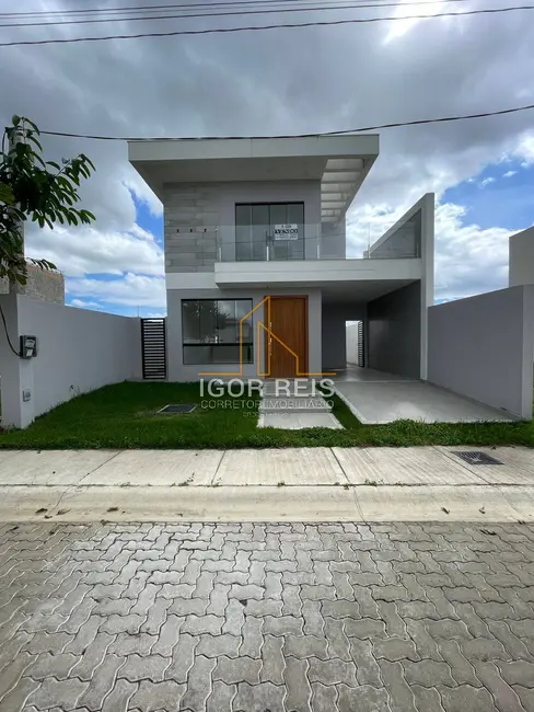 Foto 2 de Casa de Condomínio com 3 quartos à venda, 180m2 em Campos Dos Goytacazes - RJ