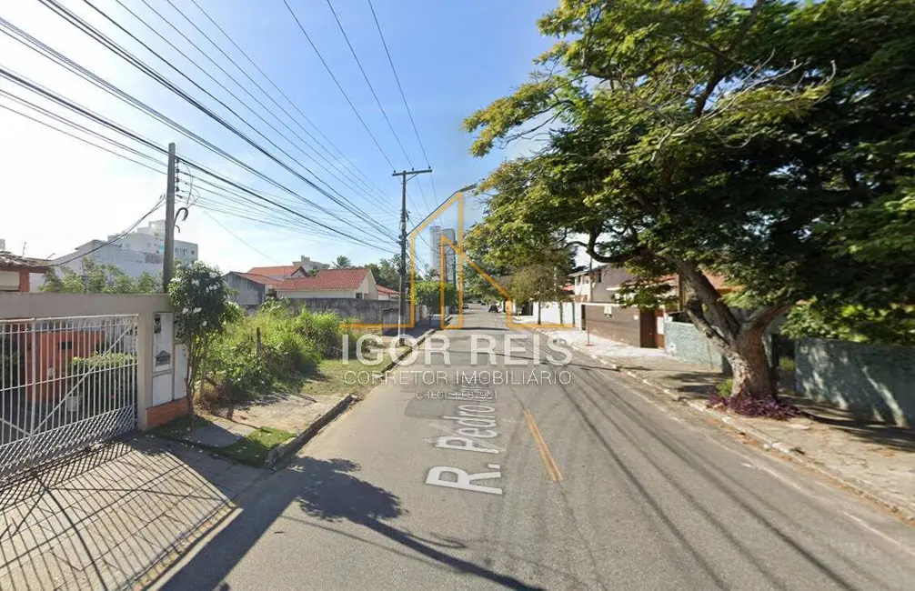 Foto 2 de Terreno / Lote à venda, 450m2 em Campos Dos Goytacazes - RJ