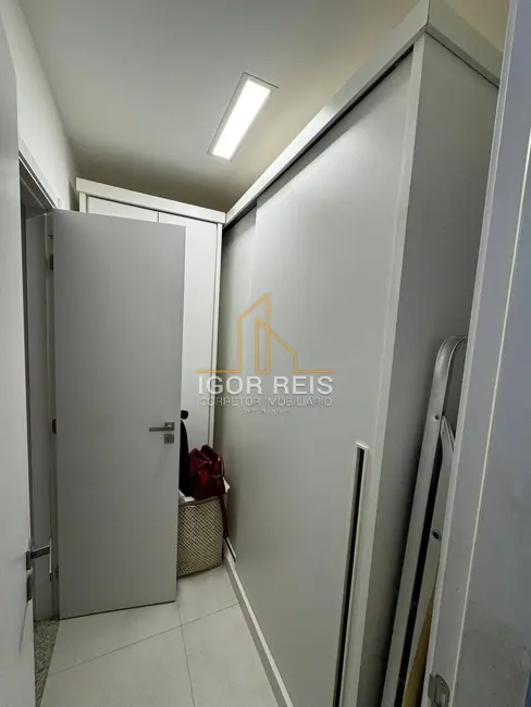 Apartamento com 3 quartos à venda em Centro, Campos Dos Goytacazes - RJ - imagem 9 Foto 9 de Apartamento com 3 quartos à venda em Centro, Campos Dos Goytacazes - RJ