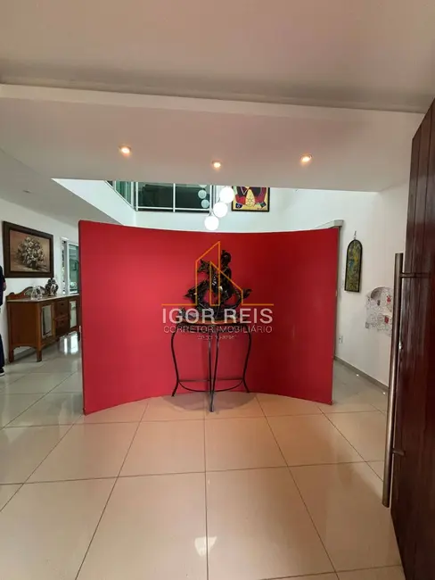 Foto 2 de Casa de Condomínio com 4 quartos à venda em Parque Pecuária, Campos Dos Goytacazes - RJ