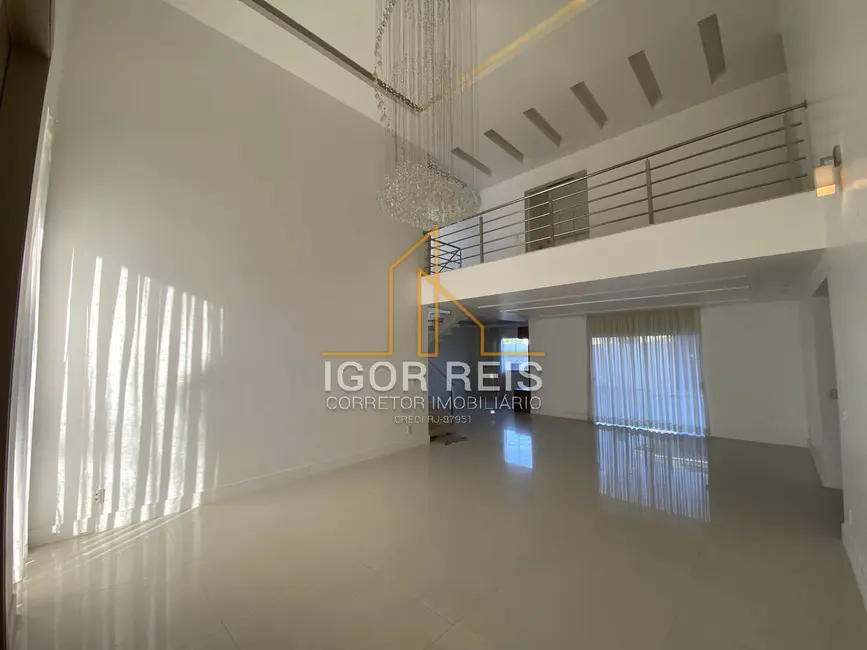 Foto 2 de Casa de Condomínio com 4 quartos à venda, 600m2 em Parque Rodoviário, Campos Dos Goytacazes - RJ