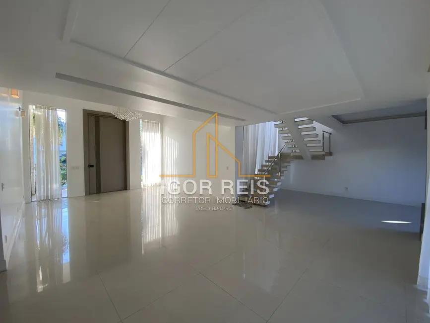 Foto 3 de Casa de Condomínio com 4 quartos à venda, 600m2 em Parque Rodoviário, Campos Dos Goytacazes - RJ