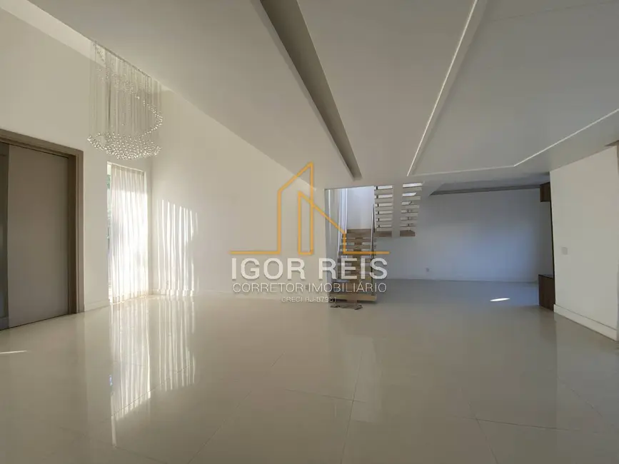 Foto 4 de Casa de Condomínio com 4 quartos à venda, 600m2 em Parque Rodoviário, Campos Dos Goytacazes - RJ