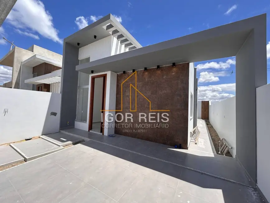 Casa com 3 quartos à venda em Campos Dos Goytacazes - RJ - imagem 2 Foto 2 de Casa com 3 quartos à venda em Campos Dos Goytacazes - RJ