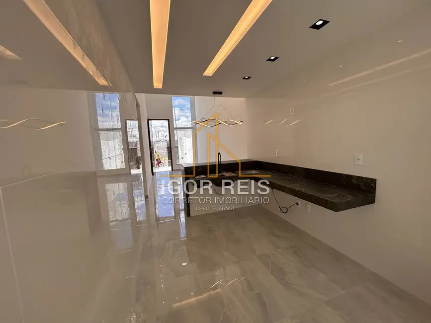 Casa com 3 quartos à venda em Campos Dos Goytacazes - RJ - imagem 6 Foto 6 de Casa com 3 quartos à venda em Campos Dos Goytacazes - RJ