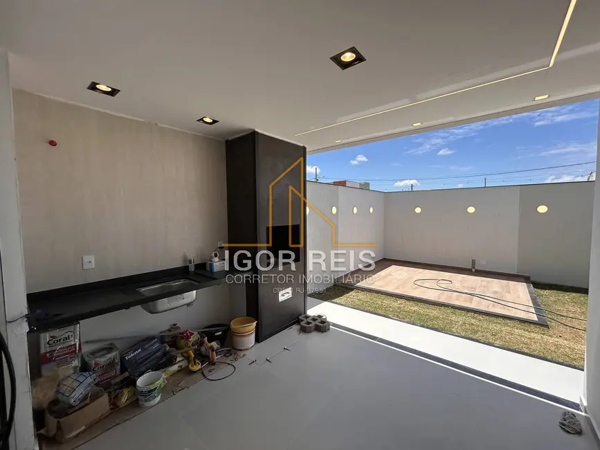 Foto 4 de Casa de Condomínio com 4 quartos à venda em Campos Dos Goytacazes - RJ