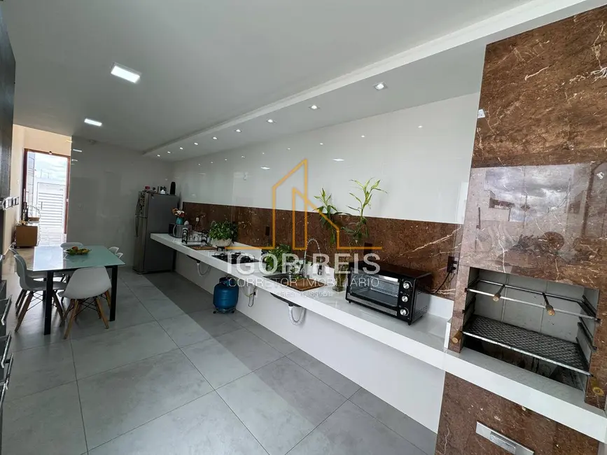 Casa à venda e para alugar em Campos Dos Goytacazes - RJ - imagem 9 Foto 9 de Casa à venda e para alugar em Campos Dos Goytacazes - RJ