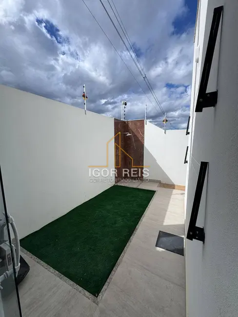 Casa à venda e para alugar em Campos Dos Goytacazes - RJ - imagem 2 Foto 2 de Casa à venda e para alugar em Campos Dos Goytacazes - RJ